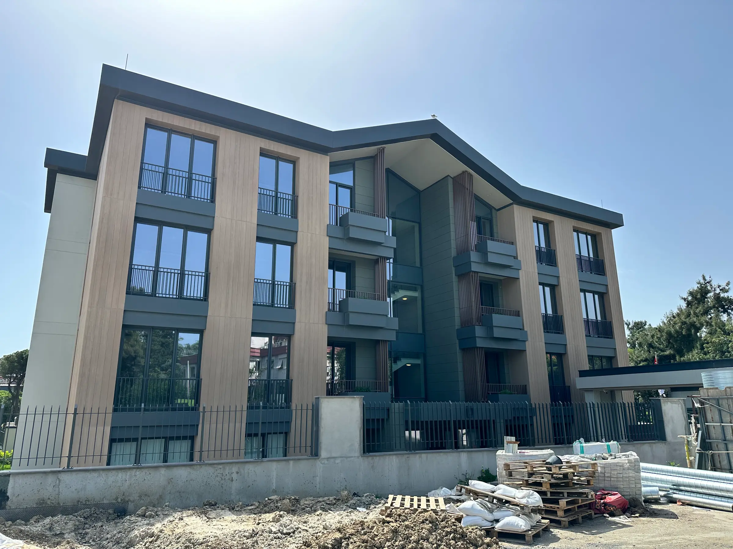Nivak Group · Nivak Florya — 2