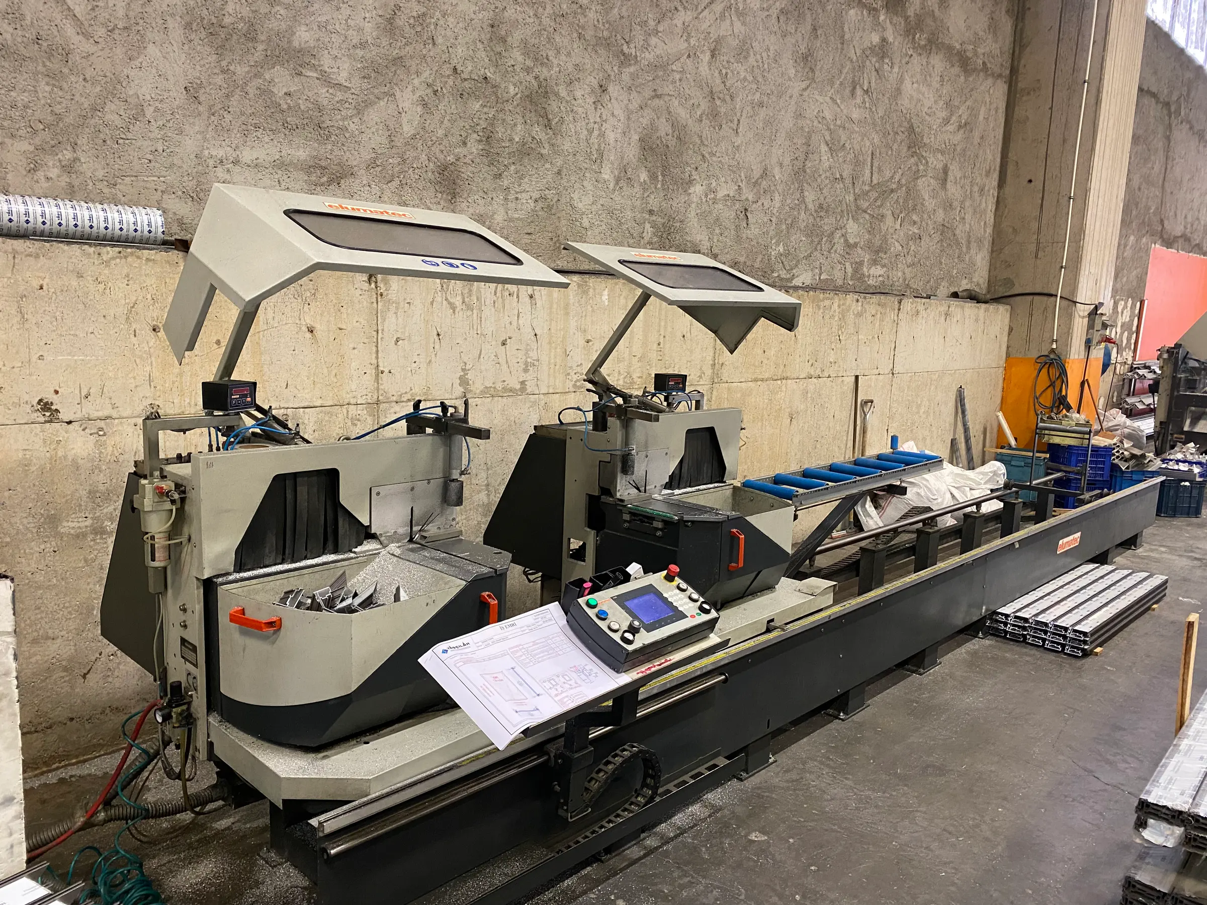 ELUMATEC DG 104 CNC ÇİFT KAFA KESİM MAKİNASI